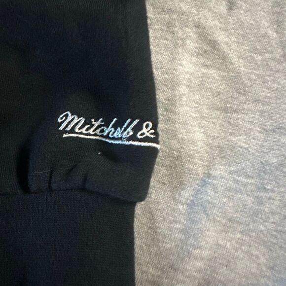 Mitchell & Ness Miami Heat medium crewneck sweatshirt - Picture 5 of 9